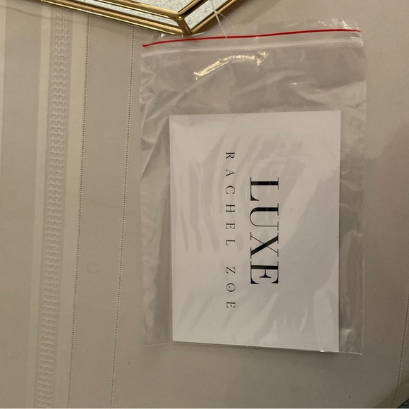 “NWT” LUXE by Rachael Zoe (Set of 2) Large and Small Mirrored Trays Gold - Picture 6 of 6